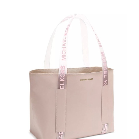 Michael Kors Handbags - Michael Kors Blush Pink Bag